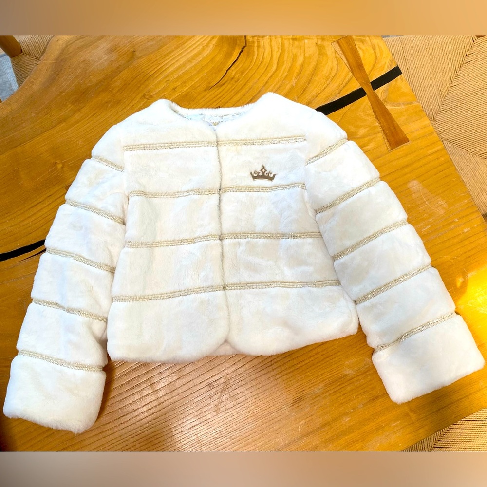Disney Faux Fur Princess Jacket SZ 7/8 White and Gold - Excellent condition